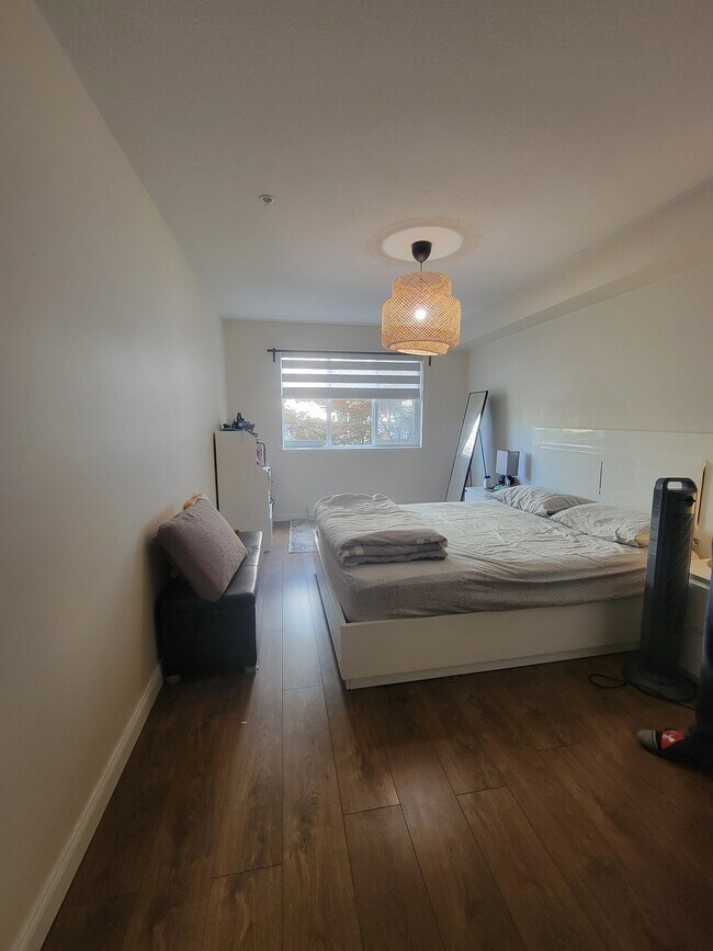 Photo - 5474-5474 198 St