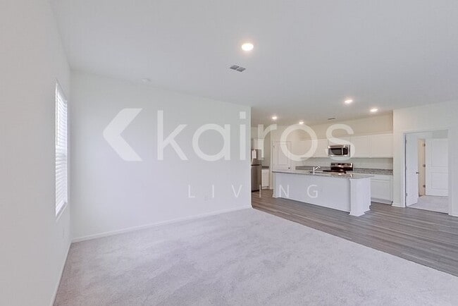 Photo - 635 Castillo Dr