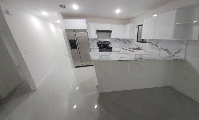 Photo - 3076 NW 59th St