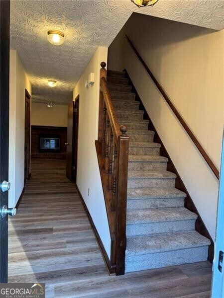 Photo - 1105 Booth Ct SW