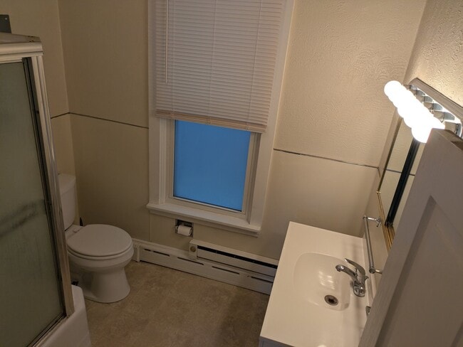 34 E Washington St Unit 101