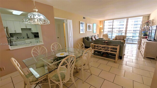Photo - 5161 Collins Ave Unit 602