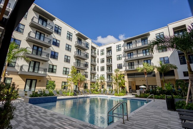 Building Photo - La Union Rental