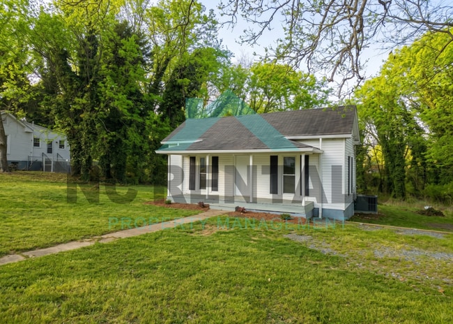 Building Photo - 645 Church St