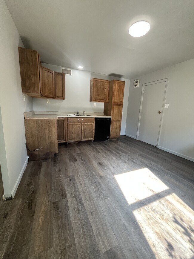 Photo - 526 St Leo Dr