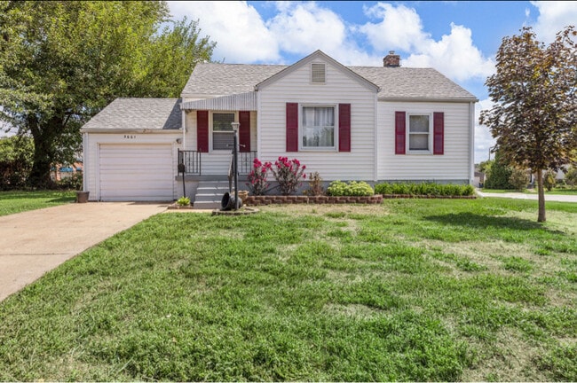 Photo - 3661 St Marguerite Ln