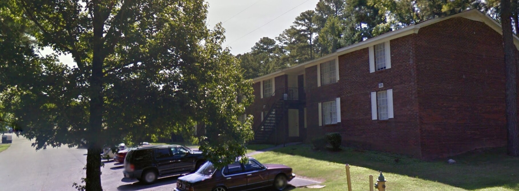 Cottonwood Apartments - Cottonwood Apartments