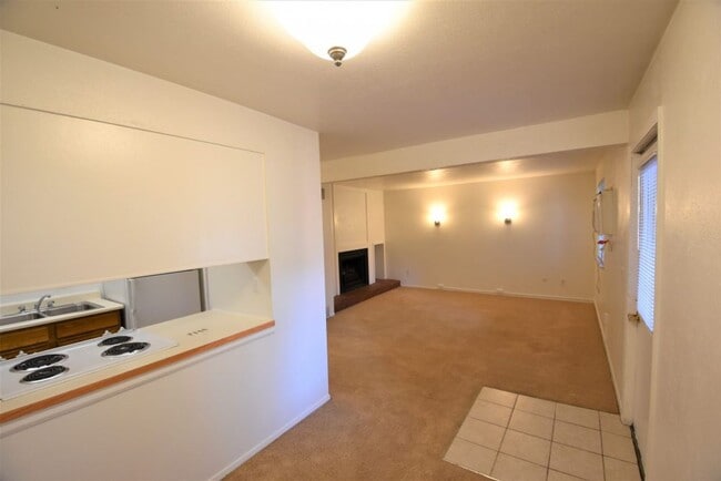 Photo - Spacious 2 Bedroom on Arapahoe