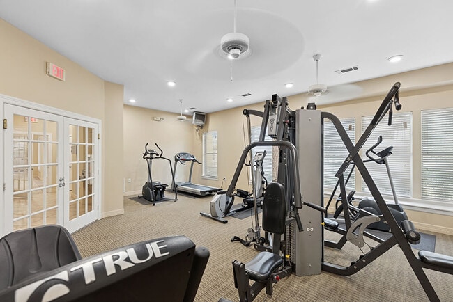 Ironwood Crossing Apartments & Townhomes