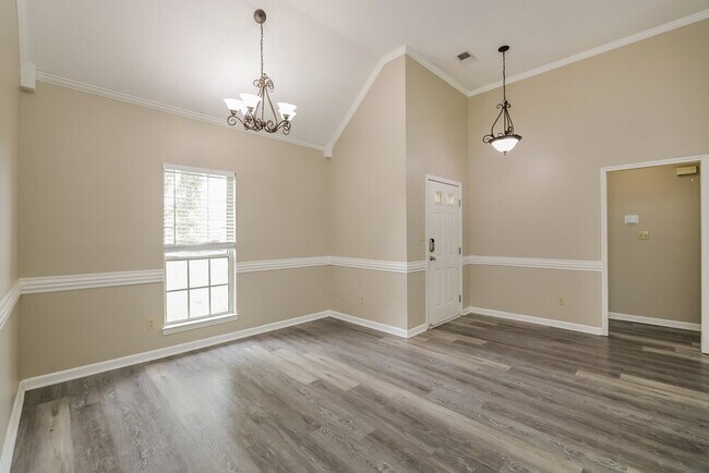 Photo - 2378 Kindlewood Dr