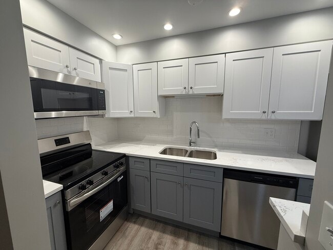 Photo - 744 W Gordon Terrace Unit 104