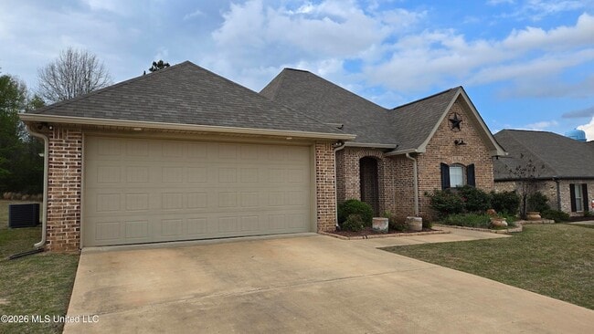 Photo - 139 Coventry Ln