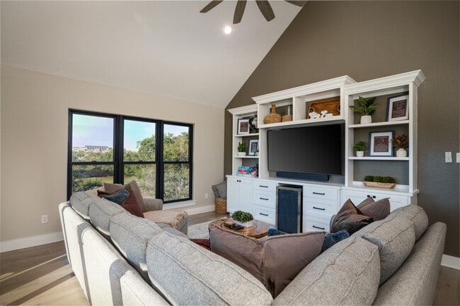 Photo - 100 Moss St Unidad ID1071606P