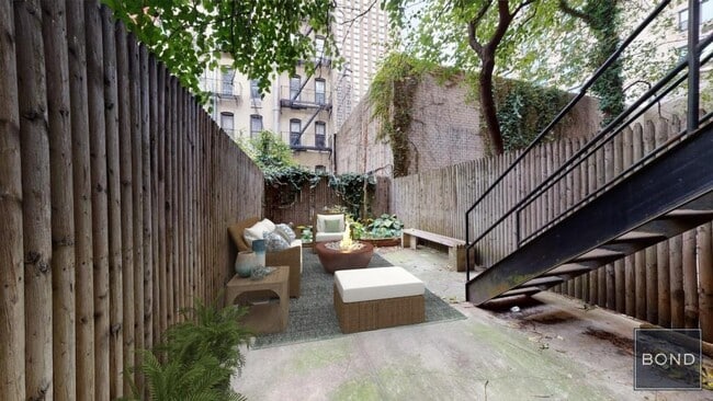 Building Photo - 335 E 92nd St Unit 1B Rental