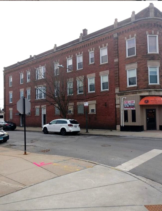 Building Photo - 451 E 111th St Unit 3R