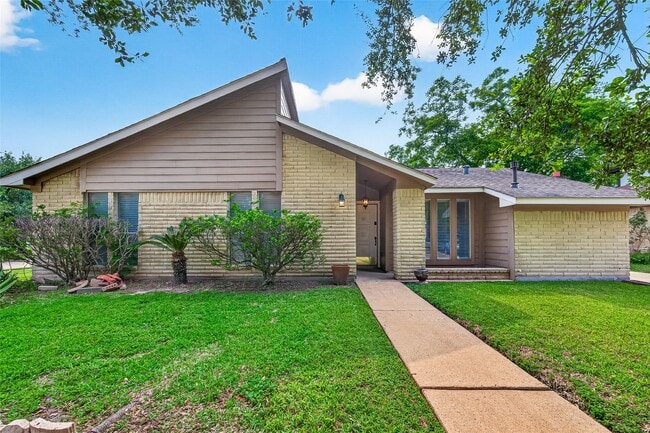 Photo - 7403 Shady Vale Ln