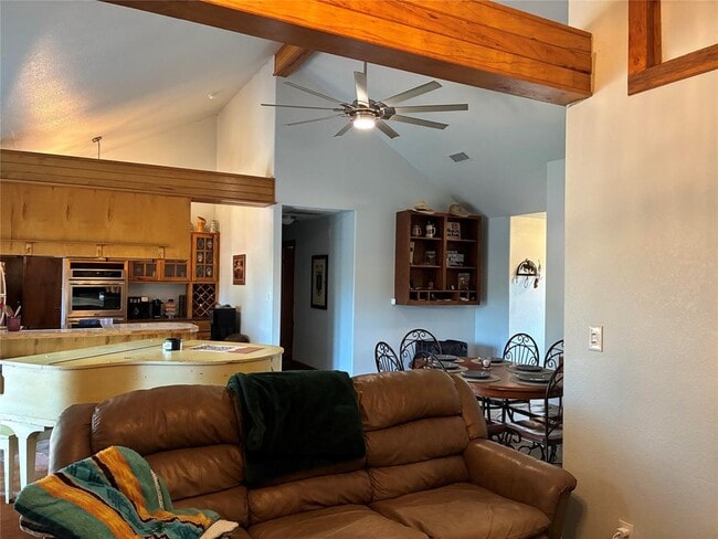 101 River Park Dr