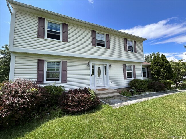 Photo - 86 Somerset Dr
