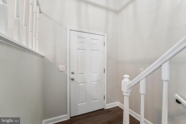 308 Raussell Pl