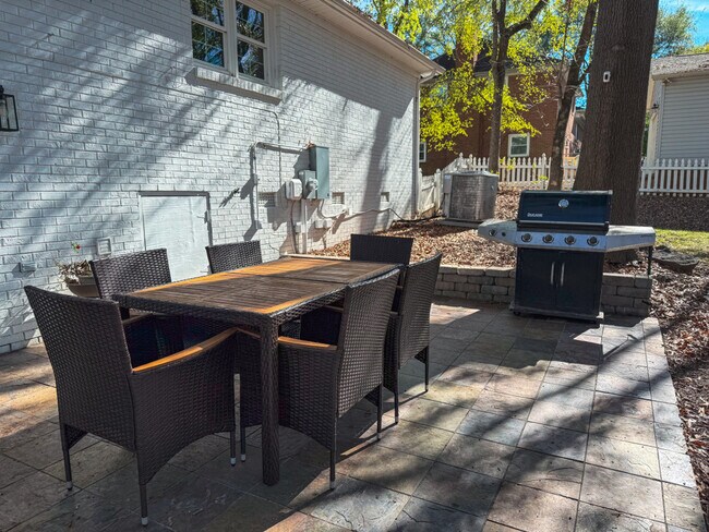 Photo - 7601 Bedfordshire Dr Unit ID1293793P