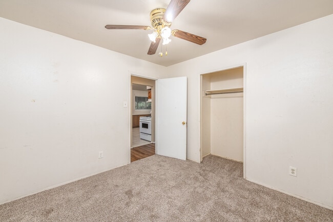 Photo - 1816 E Tucker Blvd