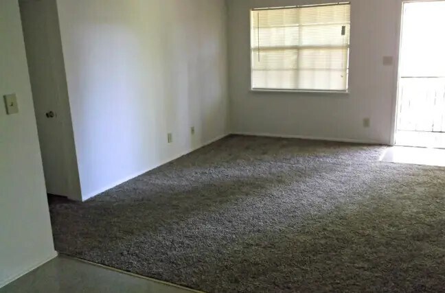 Photo - 226 Spanish Oaks Rd