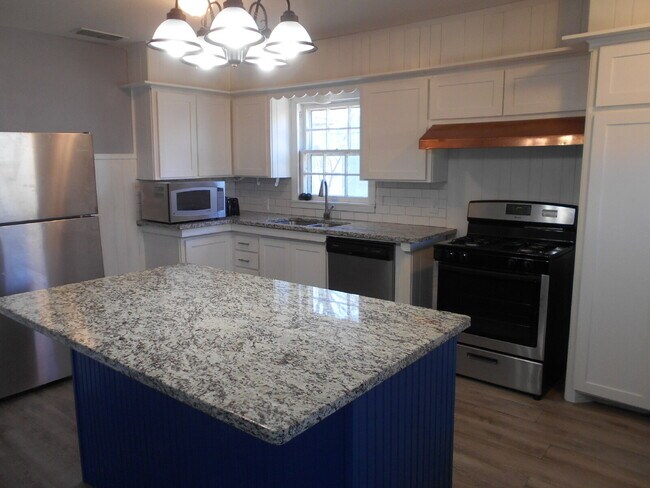 Photo - 2614 31st St