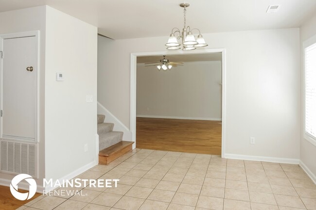 Photo - 114 Bent Saddle St