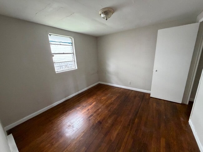 Photo - 6001 California Ave