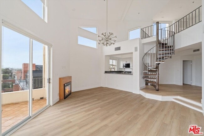 Building Photo - 235 Main St Unit 321