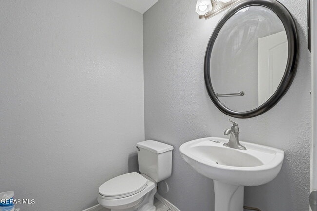 Photo - 4321 John B Oblinger Dr