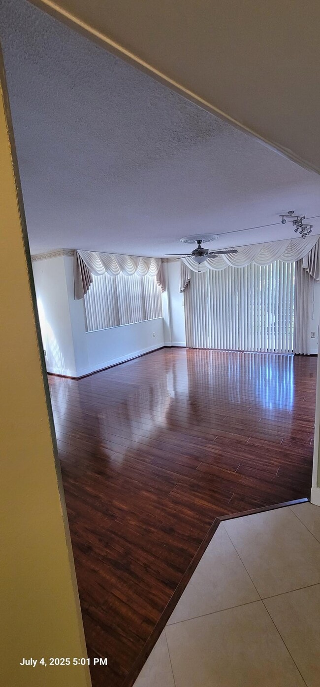 Photo - 1300 Saint Charles Pl Unit BANYAN L19