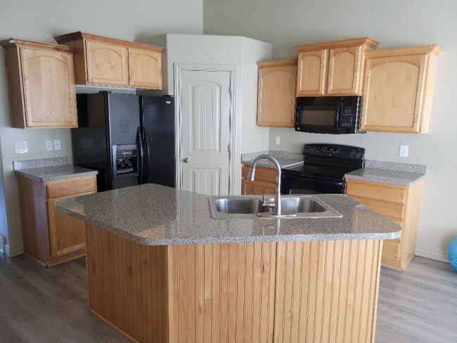 Photo - 6951 Otter Creek Dr Unit 2