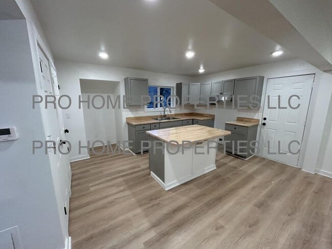 Photo - 4114 Prescott Ave