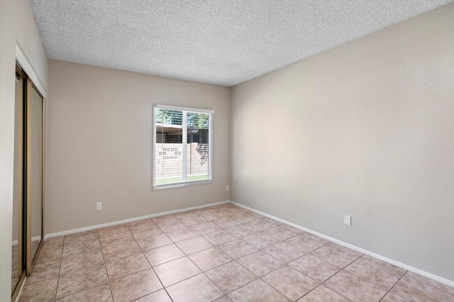 Photo - 3 Bedroom 2 Bathroom in Mesa