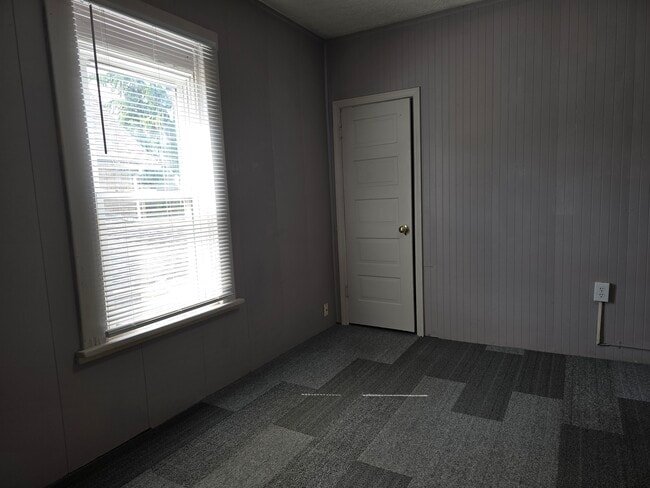 Photo - 316 W Main St