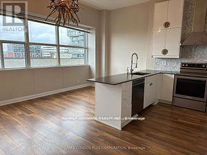 Photo - 700 King St W Unité 904