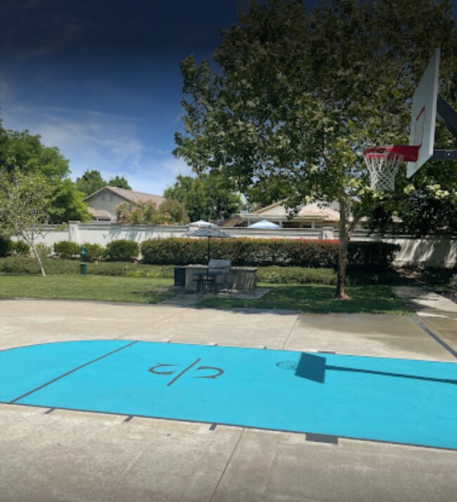 Sherwood at Iron Point Apartments Folsom, CA