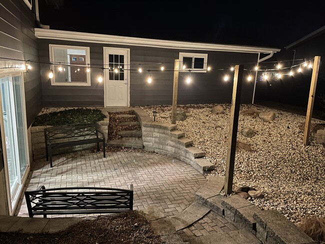 Building Photo - 1038 S Knollwood Dr Unit 1038 Lower