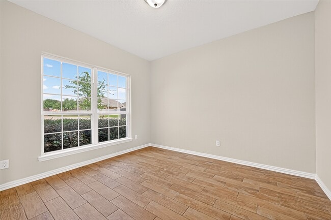 Photo - 9738 Willowmoor Lane