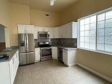 Photo - "Charming 2-Bed, 2-Bath Sanctuary in the Heart of San Francisco!"