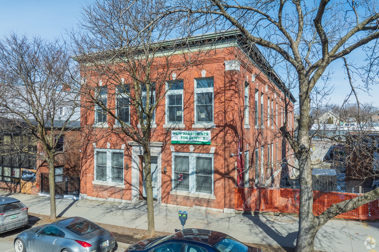 260 College St - 260 College St