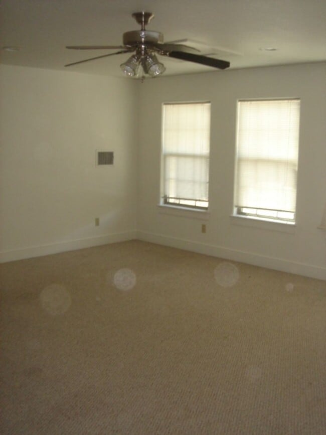 Photo - 5101 Martin Ave Unidad #A