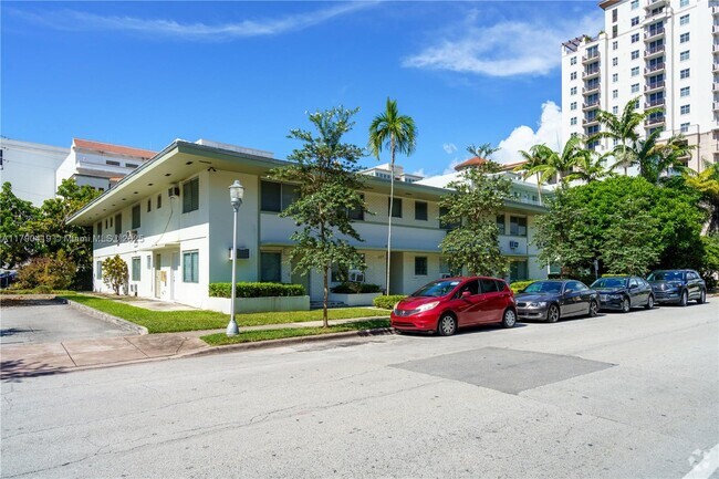 Building Photo - 260 Navarre Ave Unit 10 Rental