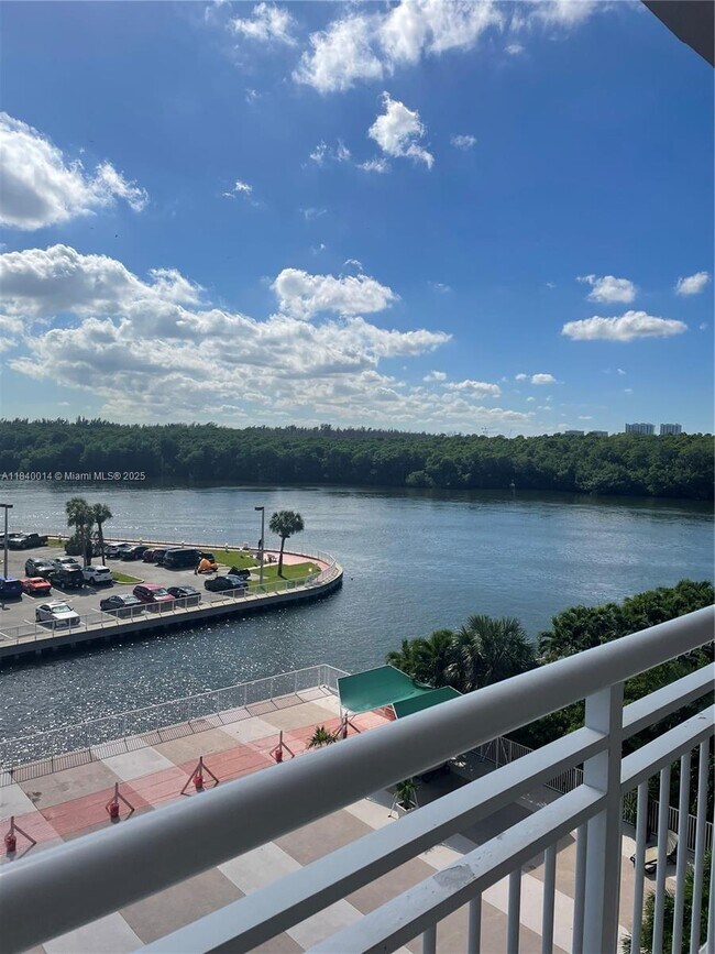 Photo - 400 Kings Point Dr Unit 507