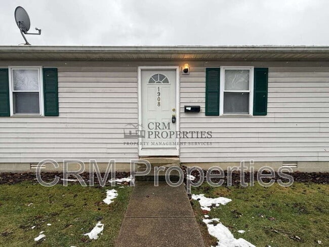 Photo - 1908 N Apperson Way