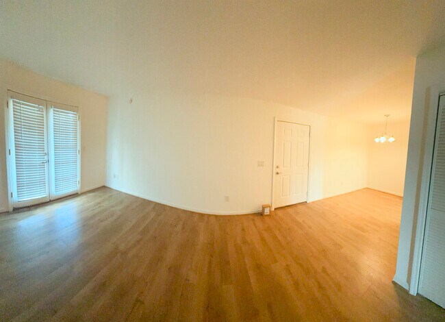 living room - 2118 Acklen Ave