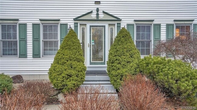 Photo - 83 Huntingwood Dr