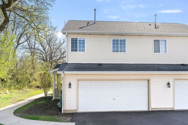 Photo - 712 Morris Ct