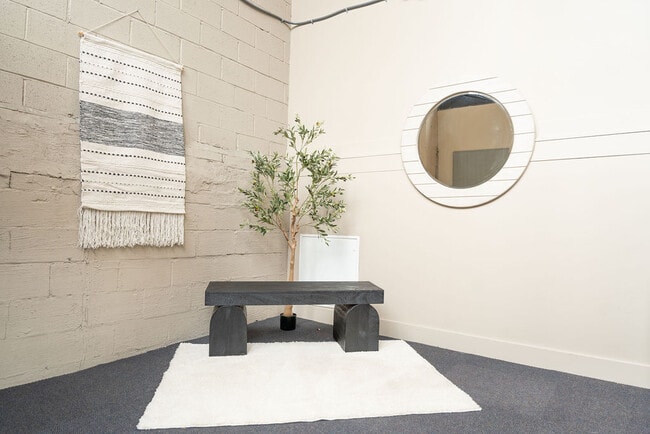 Lounge area - 2320 Lofts